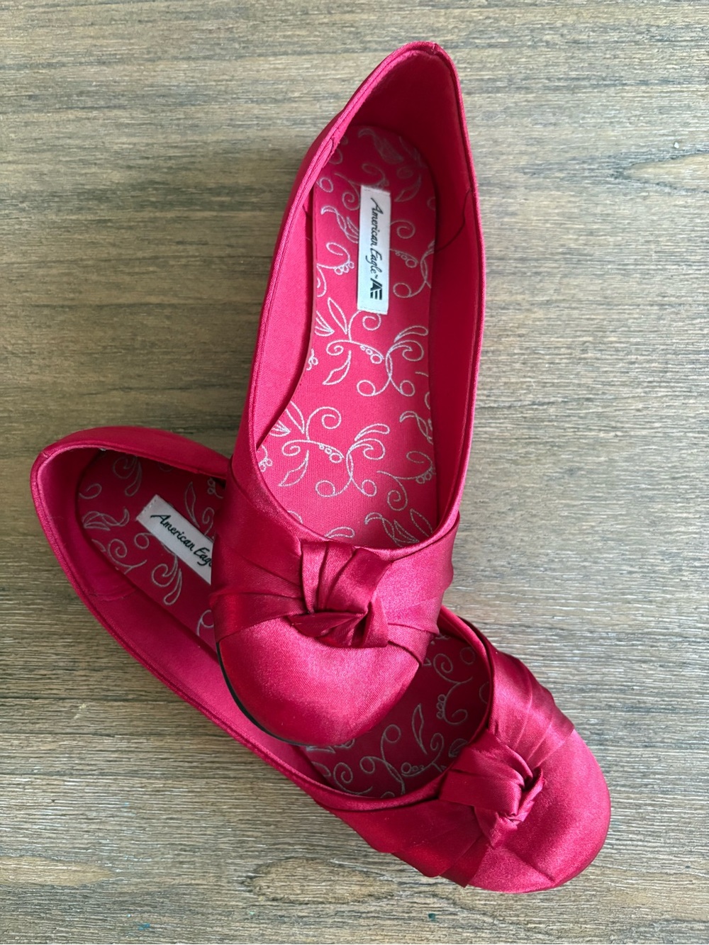 American Eagle Outfitters Red Knot-Front Ballet Flats